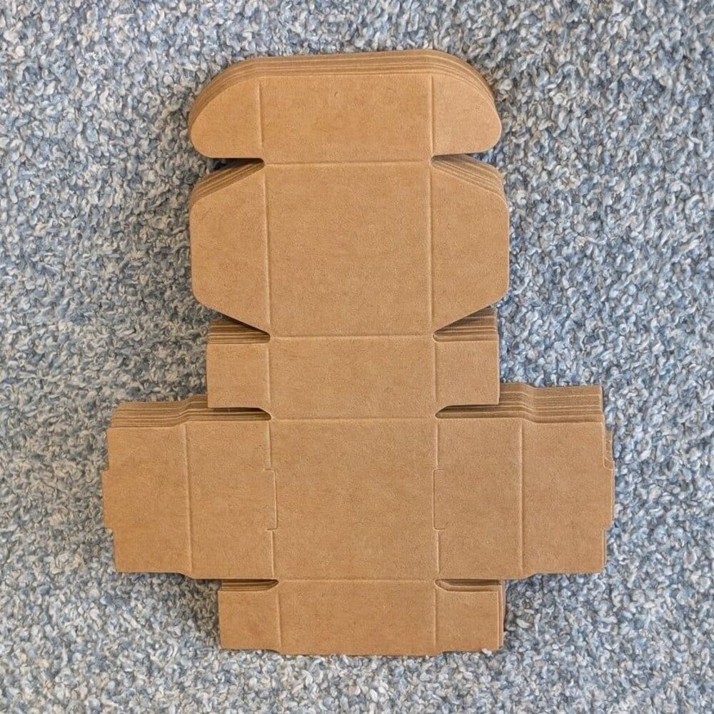 Brown Kraft Cardboard Flat Packed Die Cut Miniature Packaging Boxes 20 Count